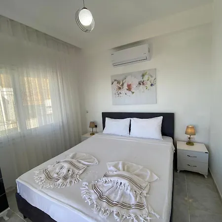 别墅 Eason & House 350m2 Full Sea View With Private Infinity Pool 博德鲁姆